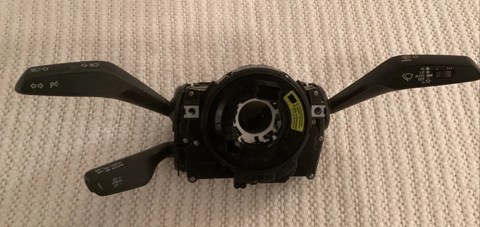 Interruptor combinado del volante Audi A4 2018 4MO 907 129 GK 0009 Foto 1 de 4