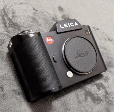 Leica SL 24 MP Body Only Mirrorless Camera Digital Camera - Black - Image 1 of 4