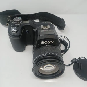 Sony Cyber Shot DSC-F828 8MP Digital Camera 7X Optical Zoom Tested Great - Picture 1 of 9