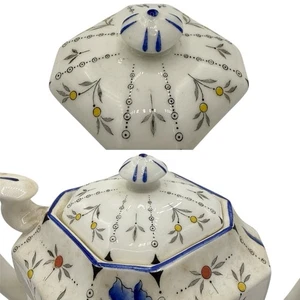 Shelley Blue Iris Trio Queen Anne Pattern Tea Pot Replacement Lid Only Read - Picture 1 of 16