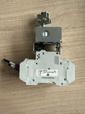 Merlin Gerin 3303430600404,1/2 in - Image 1 of 4