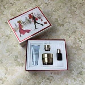 Estee Lauder Revitalizing Supreme+ Global Anti-Aging Cell Power Creme 4-Pc. Set - Picture 1 of 2