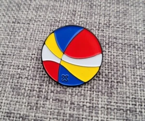 BASKETBALL BALL ENAMEL PIN BADGE - Picture 1 of 2