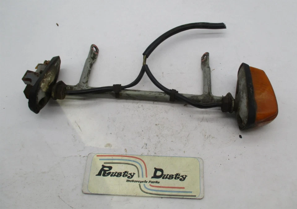 Conjunto de señal de giro JAWA CZ Californian 350 con soporte de barra de boca Foto 1 de 4