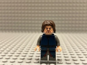 LEGO Lord of the Rings: Aragorn Minifigure (79007) lor066 No cape (Very faded) - Picture 1 of 1