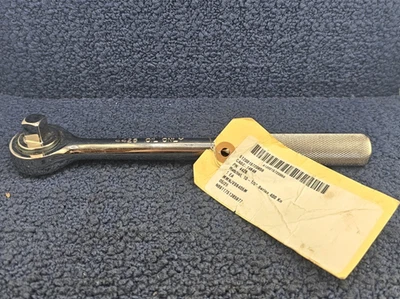 Wright Tool 4426: 10" Knurled Grip–Double Pawl Socket Wrench 1/2" Drive - Image 1 of 4