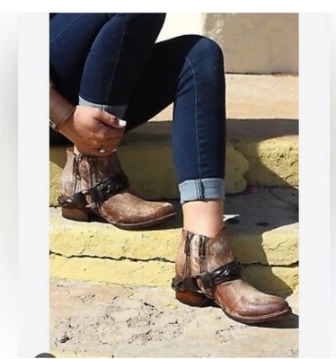 Freebird By Steven Clash Western Rusty Distressed 皮革踝靴 — 第 1/4 张图片