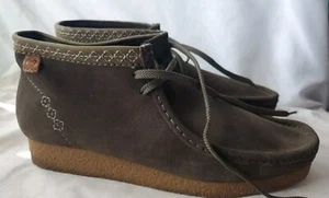 Zapatos con cordones al tobillo Clarks Collection - Gamuza marrón - Talla 10 para hombre Top alto - Imagen 1 de 6