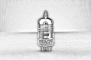 12AX7B ECC83 / ShuGuang / Vacuum Tube / Valve Amplifier/Single One/ Original Box - Picture 1 of 11