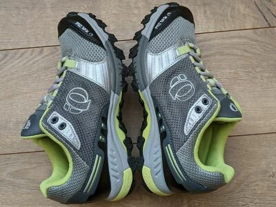 Новые из старых запасов женские велосипедные туфли PEARL iZUMi X-Alp Seek IV из известняка/серебра размер США 7/EUR 38 - Изображение 1 из 4