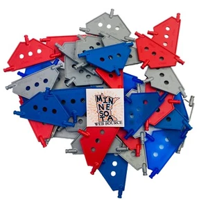 39 Knex Triangle 3-7/16" Small Panels Base Plate Assortment Standard K'nex Parts - Picture 1 of 4