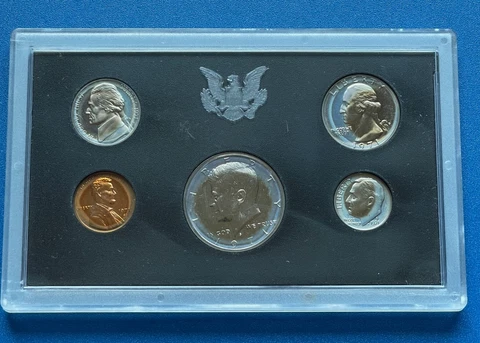 1971 S United States Mint Proof Set With Box Cover