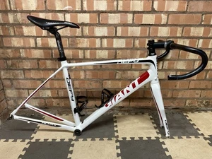 Giant Defy Aluxx Road Bike Frameset - Picture 1 of 9