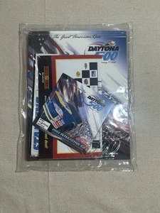 Daytona 500 February 17, 2002 NASCAR Official Souvenir Program Lot W Rare CD - Picture 1 of 5
