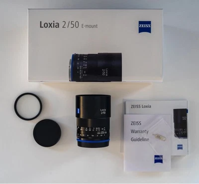Lente Carl Zeiss Loxia 50 mm f/2 montura SONY-E, UV Tiffen, filtros polarizadores EE. UU. Foto 1 de 4