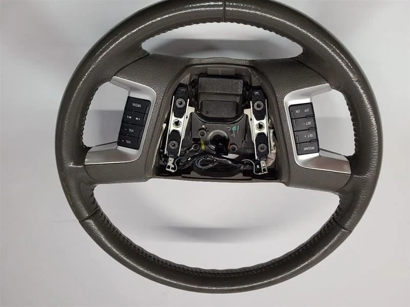 08 Mercury Milan 2008 volante con controles Foto 1 de 4