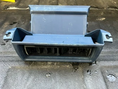 1979-1983 Toyota Pickup Center Vent Blue - Image 1 of 4