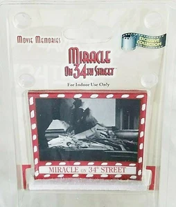 ENESCO MIRACLE ON 34TH STREET  Movie Memories Scene   - Picture 1 of 1