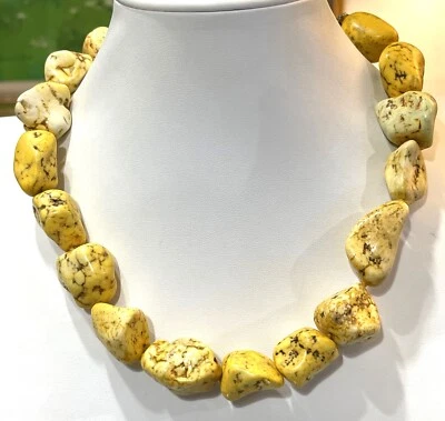 Collar Gargantilla Ajustable Cierre Langosta Pepita Piedra Howlita Teñida Amarilla Foto 1 de 4