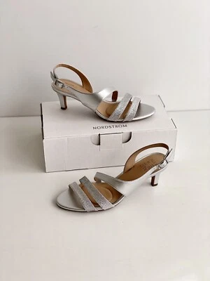 ✨Nuevas sandalias de vestir NATURALIZER Taimi con cordones plateadas brillantes para mujer talla 8M nuevas sin caja Foto 1 de 4