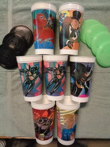 BATMAN - BATMAN RETURNS / 1992 McDONALD'S (7) TAZAS COLECCIONABLES con tapas FRISBY - Imagen 1 de 6