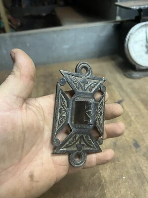 Antigua lámpara de aceite Eastlake ornamentada aplique de pared soporte soporte pieza de hierro fundido Foto 1 de 4