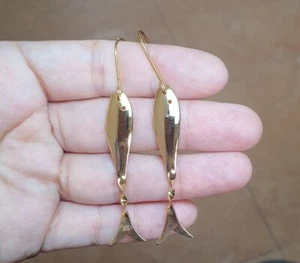 Atemberaubende besondere goldfarbene Ohrringe Fisch - Bild 1 von 2