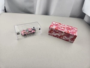 BAPE x Aston Martin GT3 Pink - Bape Edition Pop Race Maßstab 1:64 - Bild 1 von 10