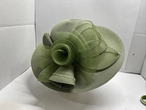 Hermoso sombrero de iglesia Kakyco para dama talla única verde - Imagen 1 de 8