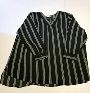 Evri 4x womens blouse Black and White striped 100% Polyester - Picture 1 of 5