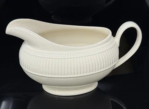 Wedgwood Windsor Gravy Boat - Diseño clásico acanalado color crema *LEER* - Imagen 1 de 6