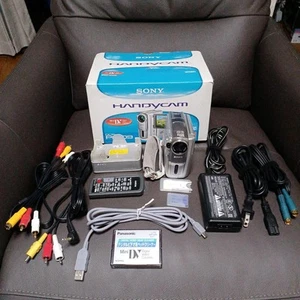 Sony DCR-PC109 DV Digital Video Camera Recorder with Accessories Tested Good - Picture 1 of 19