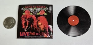 Miniatur Plattenalbum Barbie Gi Joe 1/6 2" Guns n Roses LIES - Bild 1 von 5