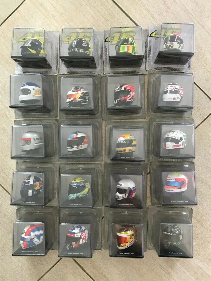 CASCHI - HELMET -  VALENTINO ROSSI - SCALA 1/5 - VEDI MENU A TENDINA - Immagine 1 di 1