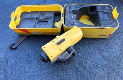 Leica NA332 Auto 360 Degree Auto Optical Level - Image 1 of 4