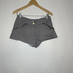 DVF Diane Von Furstenberg Brown White Lightweight Designer Shorts Size Medium - Picture 1 of 5