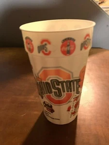 ¡Taza de plástico de fútbol americano del estado de Ohio 1998 vintage! ¡Horario local 1998! Buckeyes raros - Imagen 1 de 3