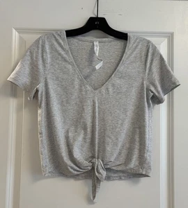 Lululemon Knot Gonna Fly Tee, Heathered Core Ultra Light Grey, Size 2 - Picture 1 of 9
