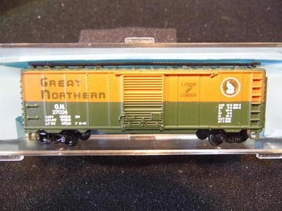 N - Atlas 2204 - 40' Boxcar, Great Northern 27024     EXC    M-M couplers - Image 1 of 3