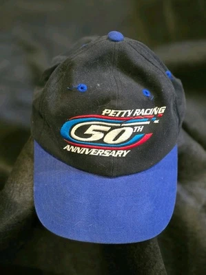 Gorra de béisbol conmemorativa Petty Racing 50 aniversario negra y azul. Foto 1 de 4