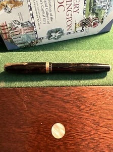 VINTAGE 1939 PARKER SHADOW WAVE FOUNTAIN PEN - Picture 1 of 21