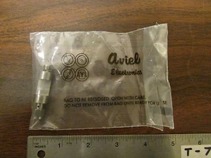Aviel Electronics SMA Male-Female In-Line Project Enclosure New - Picture 1 of 1