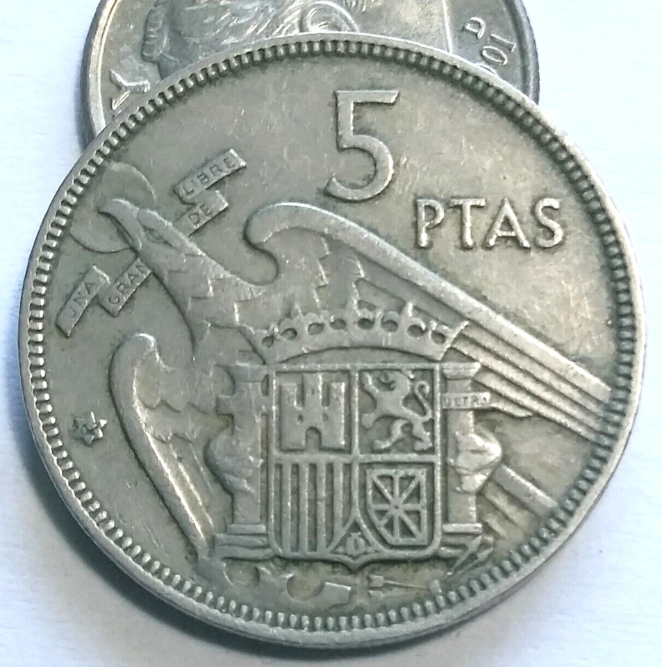 5 PESETAS PTAS 1957 (1962) ESPANA C ALL PICS 62 ON STAR = 1962 VERSION - Image 1 of 3