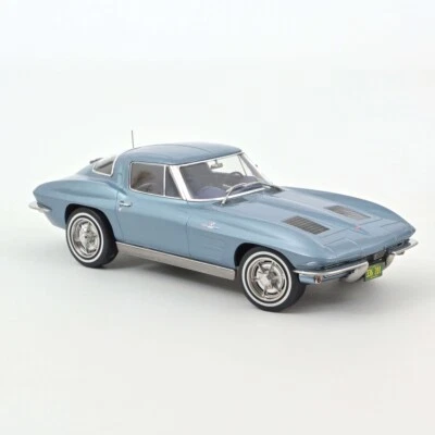 Chevrolet Corvette Stingray 1963 cupé ventana dividida modelo sellado por Norev 1:18 Foto 1 de 4