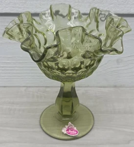 Vtg Fenton Compote Dish. Ruffled And Comes In A Pretty Shade Of Colonial Green - Picture 1 of 11