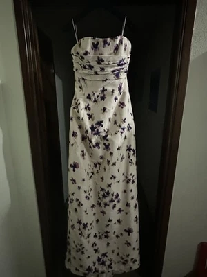 Vintage Carolina Herrera New York (Audrey Hepburn) size 4 wedding dress - Image 1 of 4