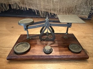 Vintage Brass Postal Scale With Wooden Base From England - Picture 1 of 6