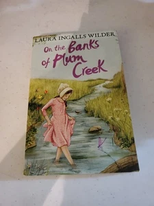 On the Banks of Plum Creek By Laura Ingalls Wilder Like New - Picture 1 of 7