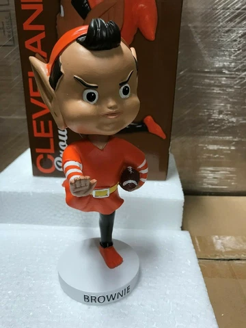 Cleveland Browns Brownie Elf Mascot Bobblehead Bobble Head New in box Cover