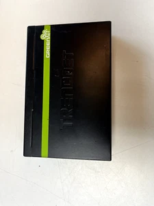 Conmutador Ethernet PoE rápido de 8 puertos TRENDnet TPE-S44 - Imagen 1 de 4